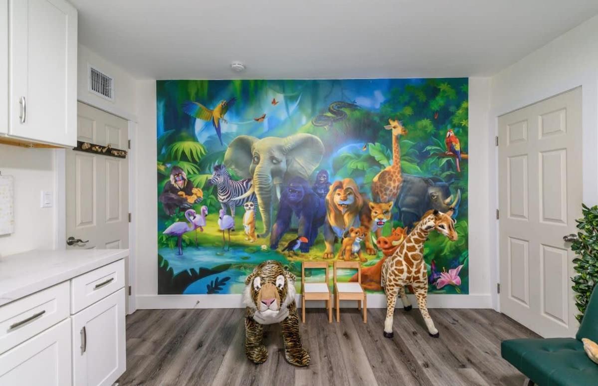 Spacious Disneyland 5 Bedroom 4 Bath House With Game Room Anaheim Ngoại thất bức ảnh